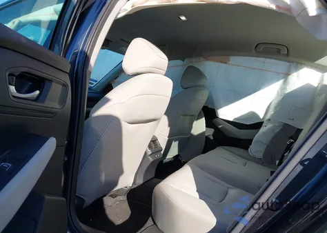 2025 Honda Accord Lx z USA, uszkodzony, nr VIN 1HGCY1F29SA018628